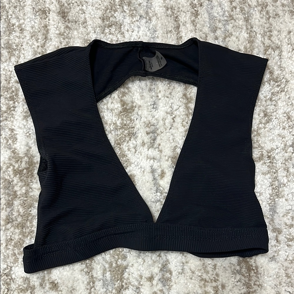 Black Crop Backless Sports Bra/Crop Top